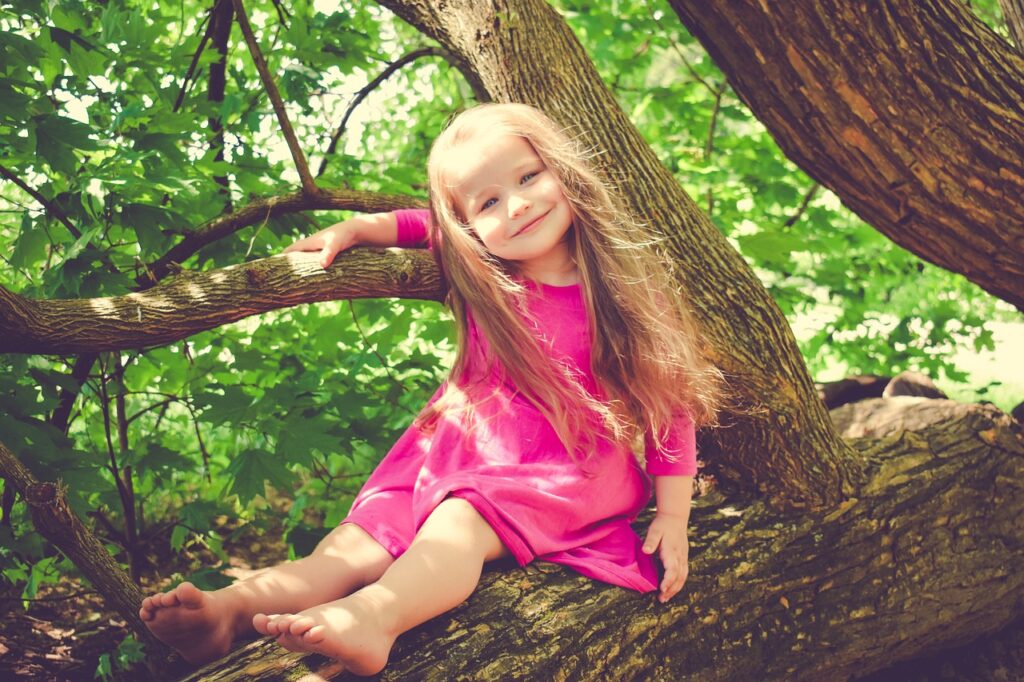 girl, tree, outdoors, child, toddler, summer, kid, childhood, caucasian, nature, playing